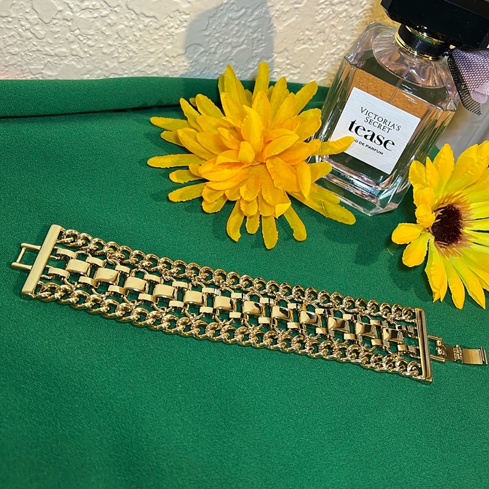Greek-looking bracelet